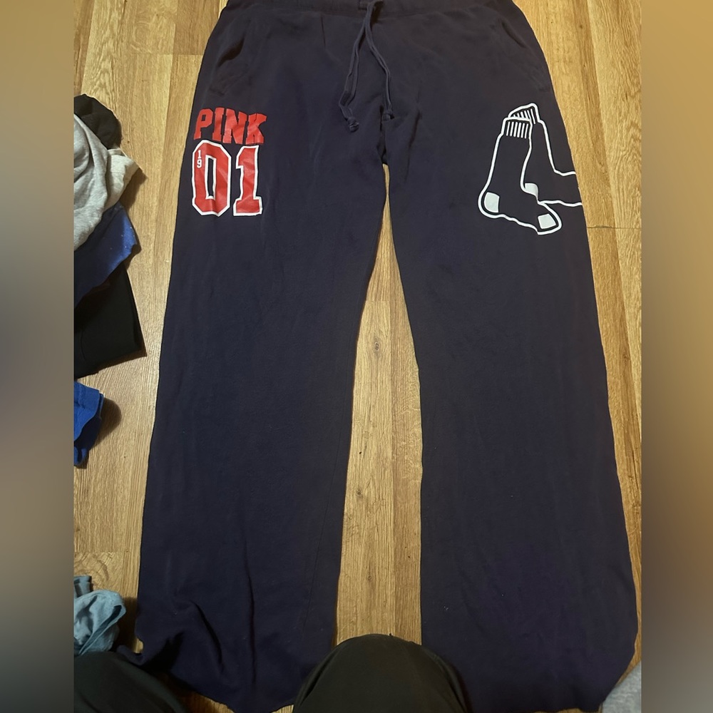 Vs pink pants